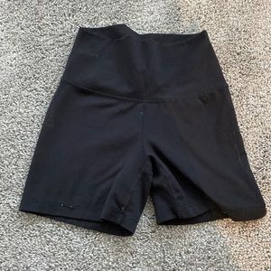 Yogalicious black biker shorts size small